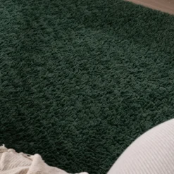 Flauschiger Teppich - Bobby Grün