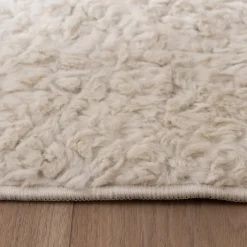 Flauschiger Teppich - Bobby Weiß